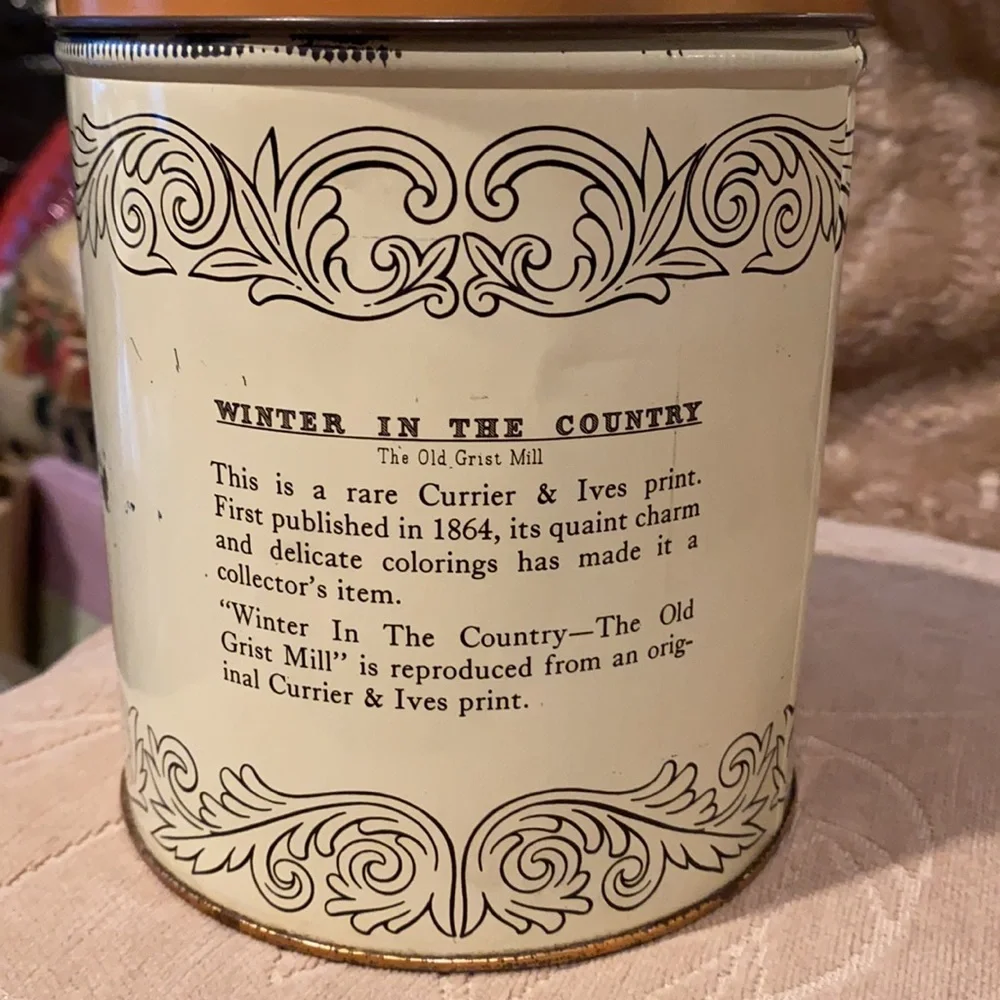 ~Decoware~ Vintage “Curry & Ives” Tins (Set of 2)